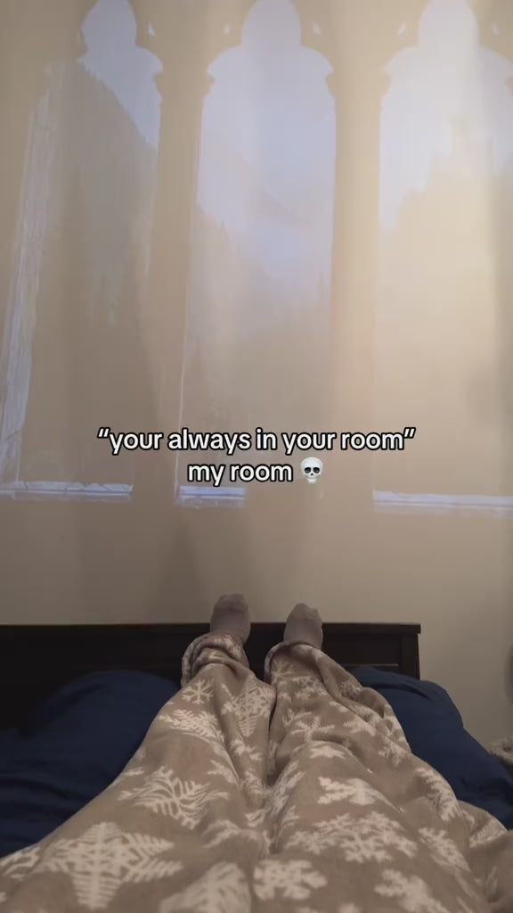 LynCast Premium Home Cinema Projector™